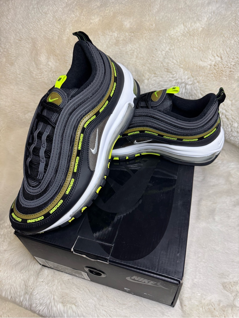 New in box- Nike Air Max 97 Undefeated size 8 men